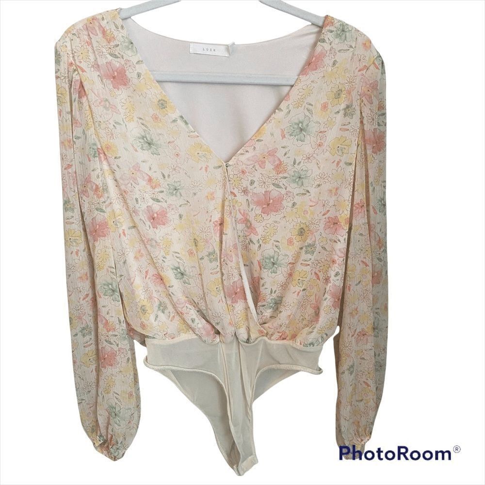 LUSH Floral Bodysuit Womens Medium V-Neck Blouse Top Cottagecore